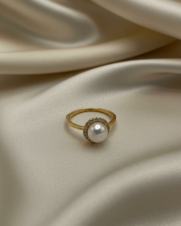 Halo Pearl Ring