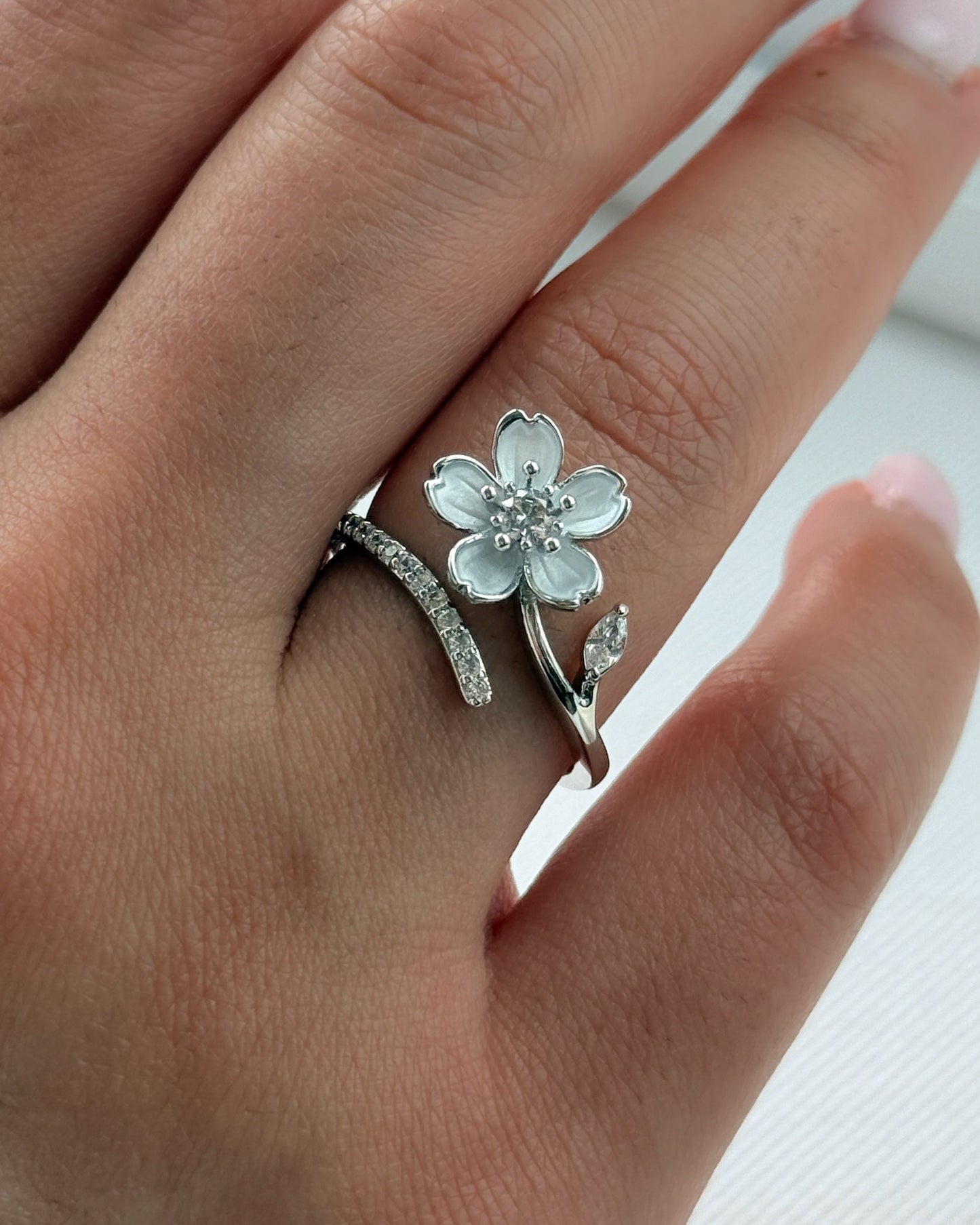 Flower Sparkle Ring